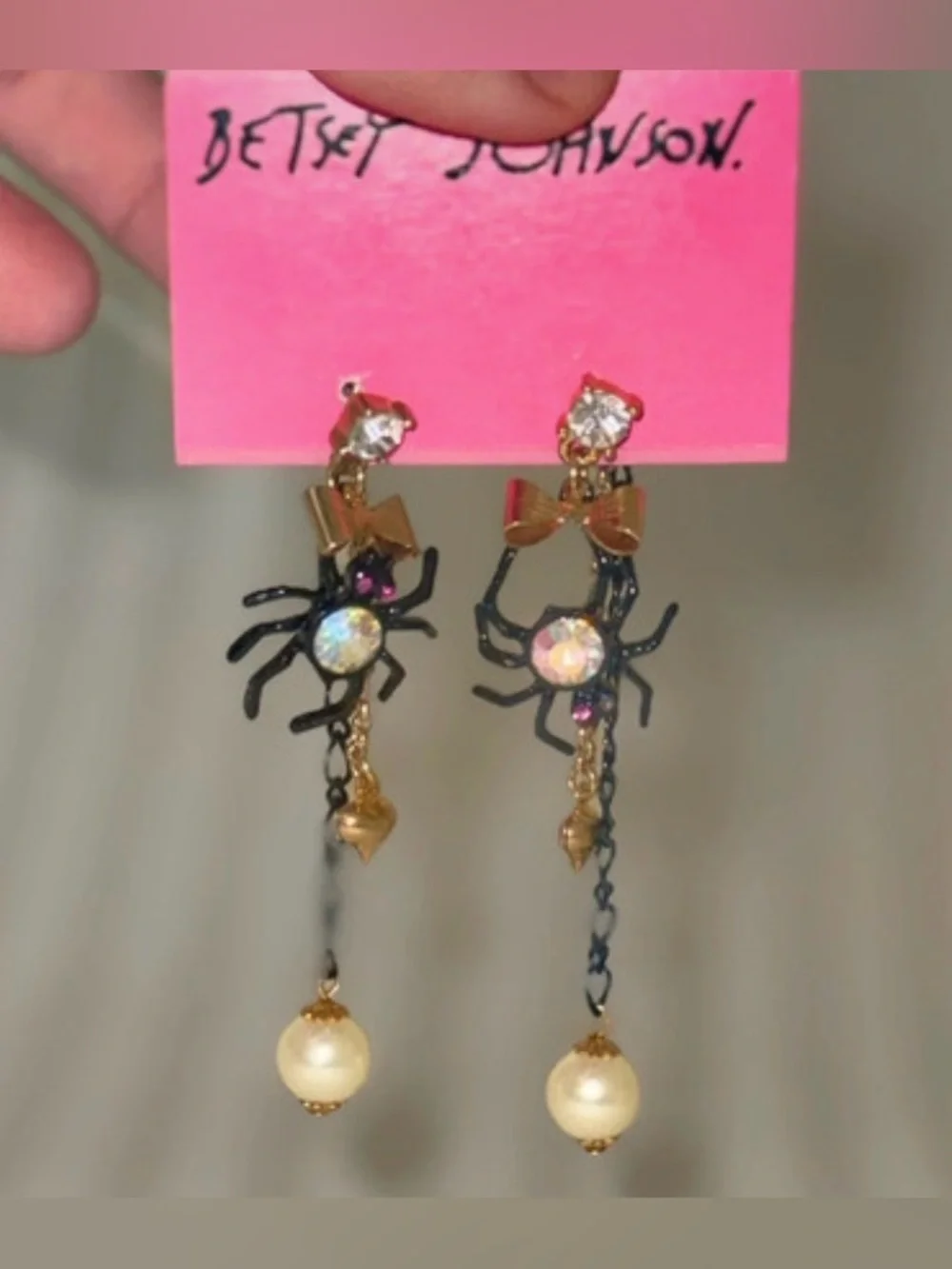 BETSEY JOHNSON Vintage Halloween Mismatched Spider & Baubles Drop Earrings NWT